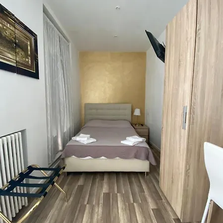 Kyriad Direct Centre فندق 2*