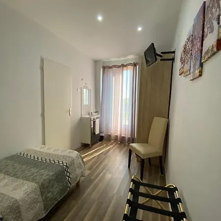 Kyriad Direct Centre 2* Béziers