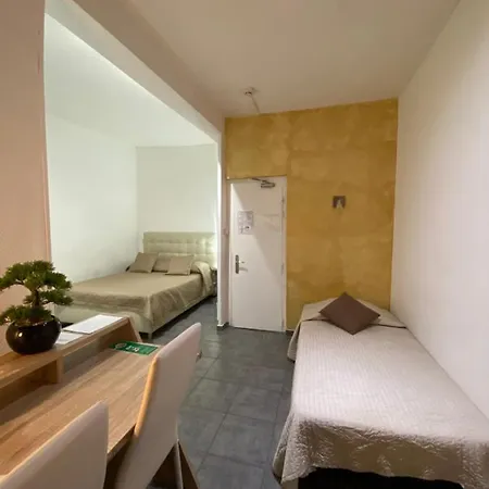 Kyriad Direct Centre 2*