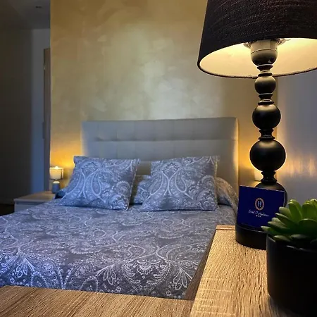 Kyriad Direct Centre 2*