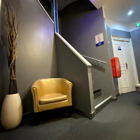 Kyriad Direct Centre Hotel 2*