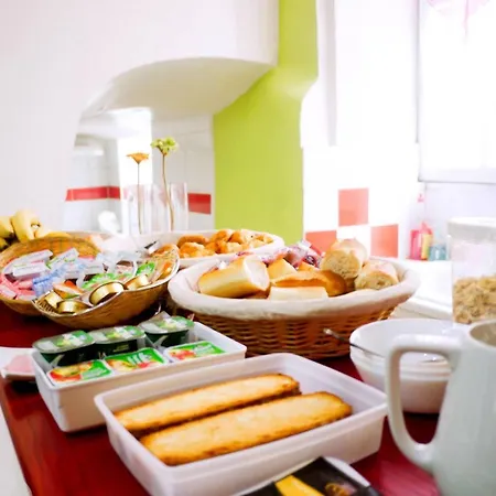 Hotel Kyriad Direct Centre 2*